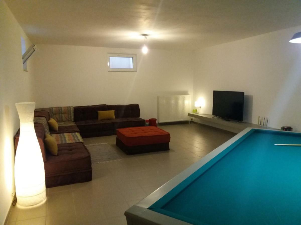 Villa Serenis Porovitsa Kültér fotó